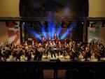L’Orchestra Sinfonica MÁV mentre esegue la Sinfonia n.7 di Beethoven