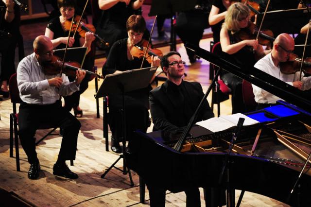 La MAV Symphony Orchestra di Budapest nell'esecuzione di "Sorgente" Francesco Marino