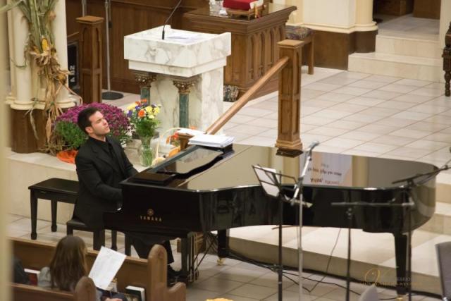 il pianista Marco Grilli il pianista Marco Grilli