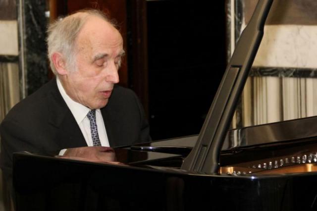 Il grande pianista Bruno Canino esegue “Percorsi” del compositore Francesco Marino